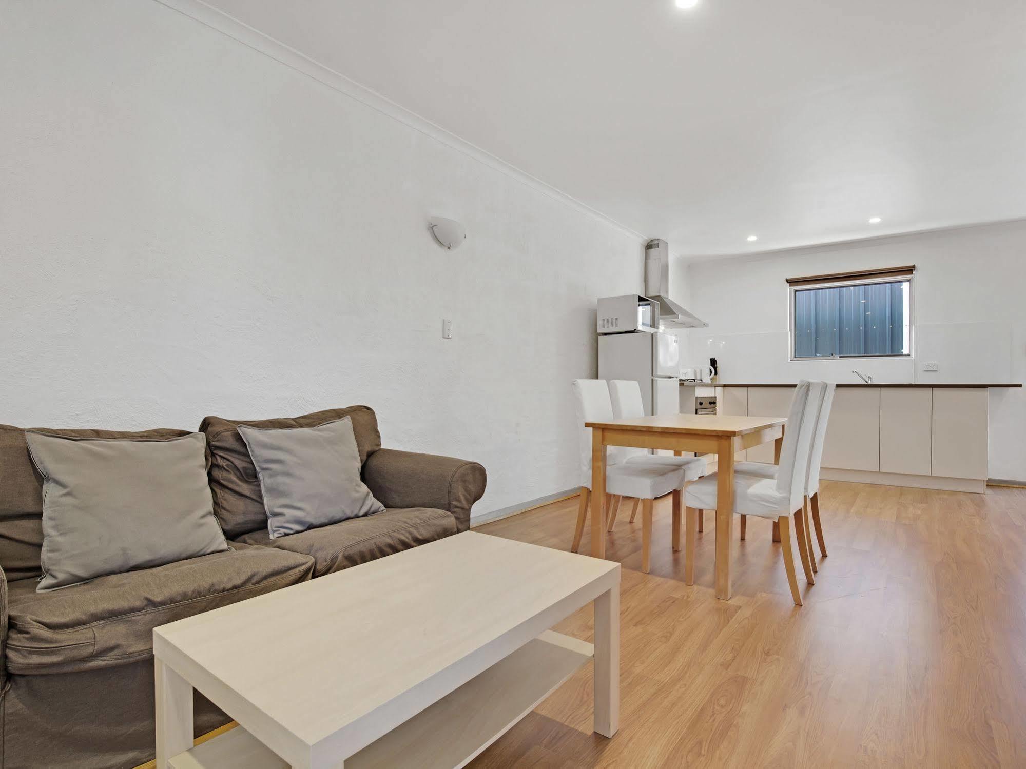 อะดิเลด ฮอลิเดย์ โฮม Apartment แอดิเลด ภายนอก รูปภาพ
