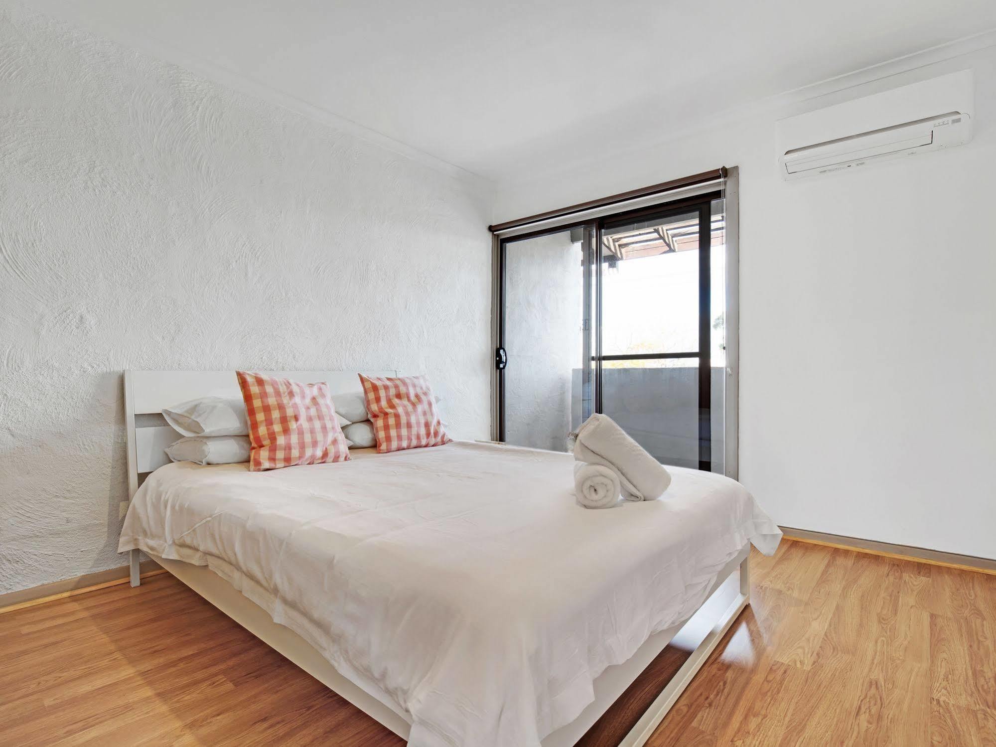 อะดิเลด ฮอลิเดย์ โฮม Apartment แอดิเลด ภายนอก รูปภาพ