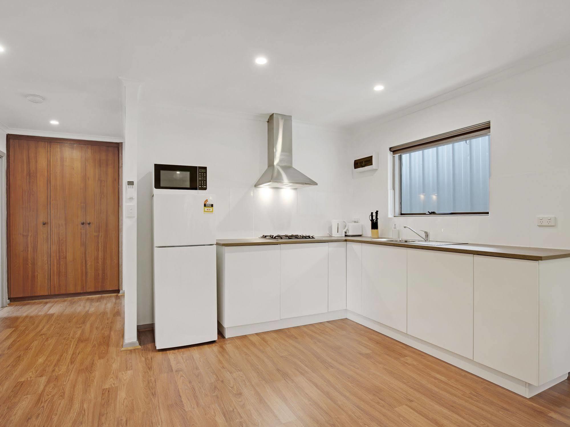 อะดิเลด ฮอลิเดย์ โฮม Apartment แอดิเลด ภายนอก รูปภาพ