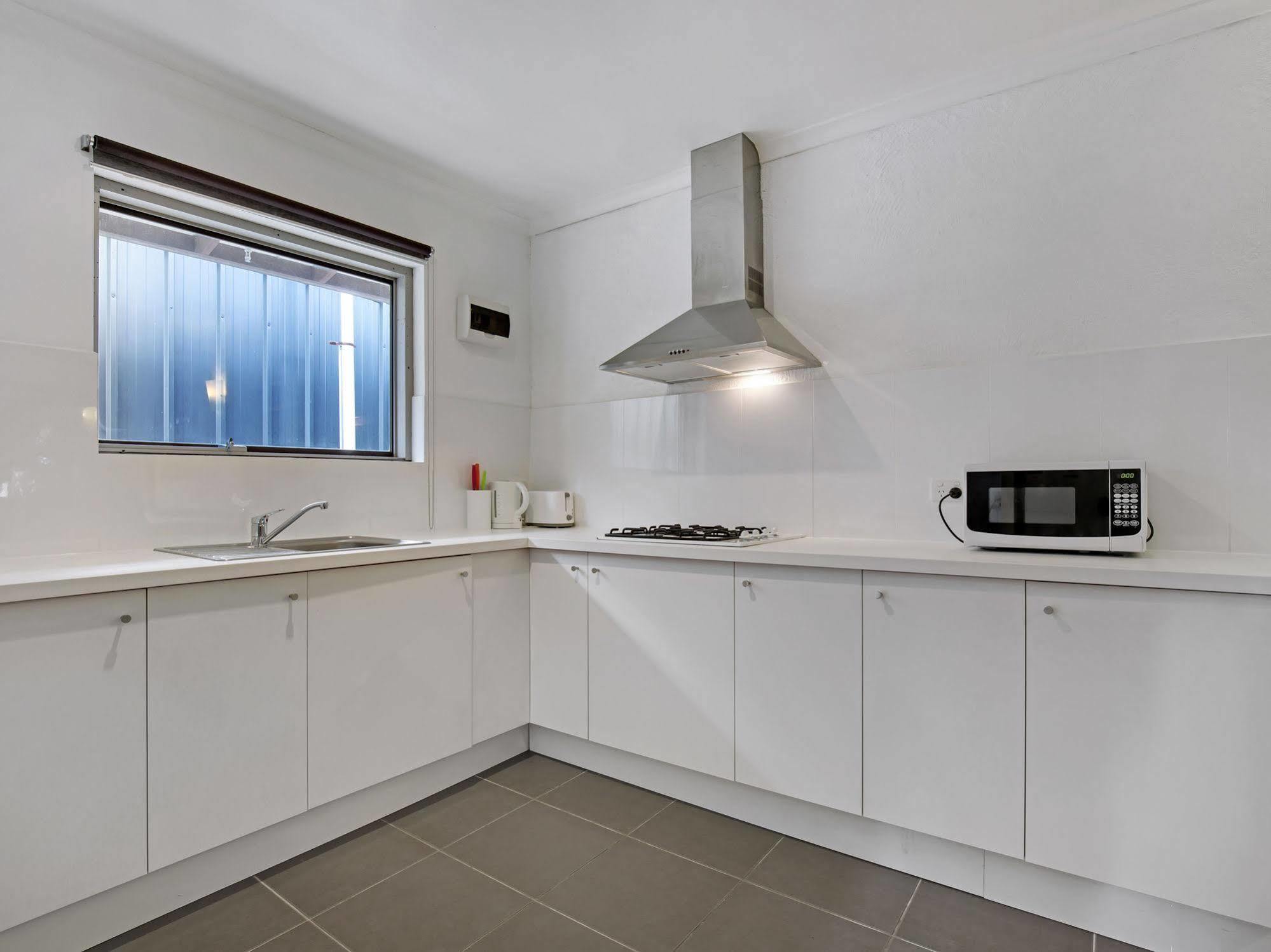 อะดิเลด ฮอลิเดย์ โฮม Apartment แอดิเลด ภายนอก รูปภาพ